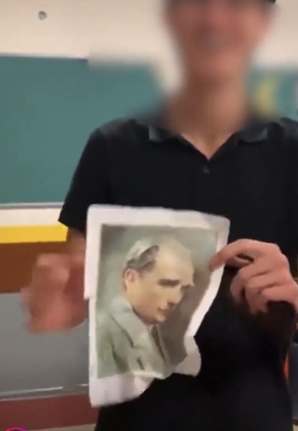 Atatürk'e 'utanılacak' hareketleri yapan o öğrenci gözaltına alındı