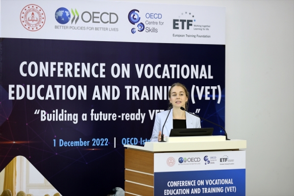 OECD Mesleki Eğitim Zirvesi'nde 'mesleki eğitim ve öğretimde yenilik' konuşuldu