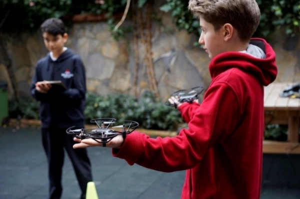Okul önlerinde drone destekli asayiş uygulaması