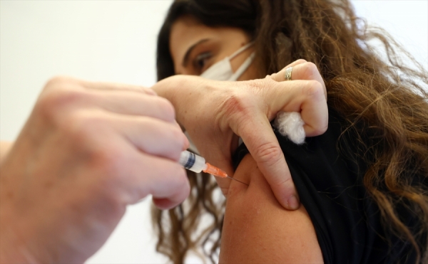 Sağlık çalışanlarına ikinci doz aşı ne zaman yapılacak?