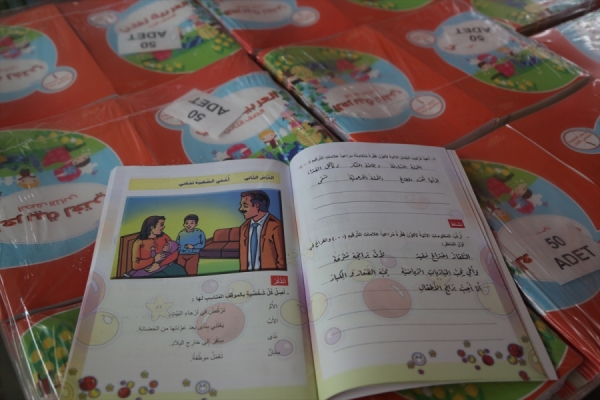 Suriye'ye 3.6 milyon ders kitabı gitti