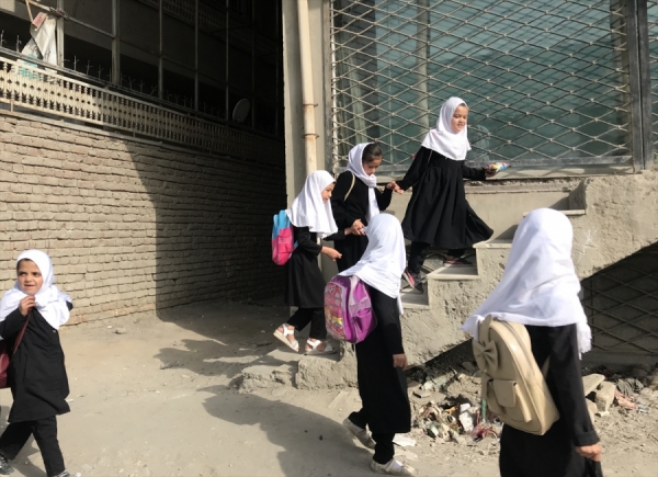 Taliban'dan kadınlara üniversite yasağından sonra bir yasak daha geldi: STK'larda çalımazlar