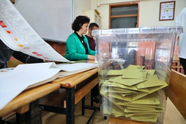 Türkiye sandık başında: 60 milyon 697 bin 843 seçmen oy kullandı