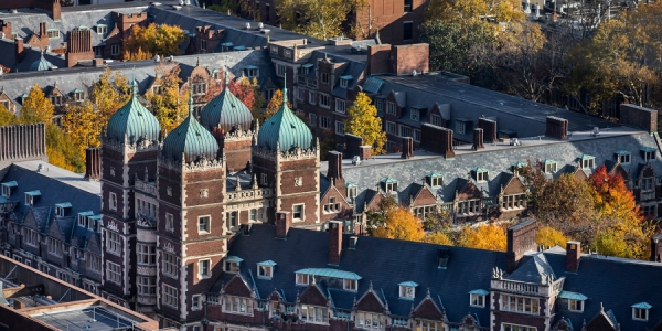 Upenn rektörü baskılar yüzünden istifa etti: Hedefte MIT ve Harvard var