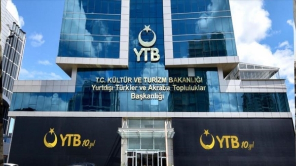 YTB'nin '2023 Türkiye Bursları'na başvurular başladı